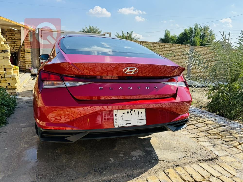 هیوندای ئەلەنترا